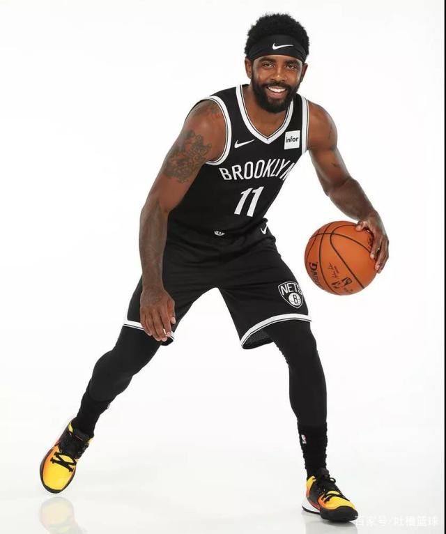 击展示了他 击展示了他